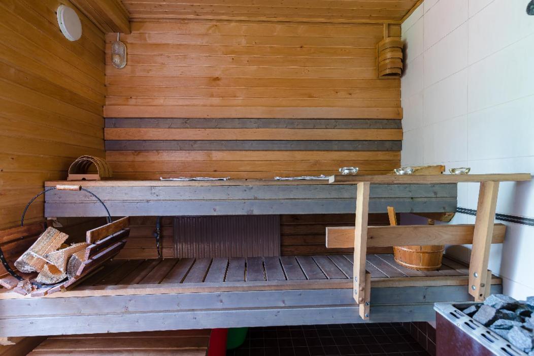 Poppelstrand Nuuksio, Pet Friendly Guest Apartment Экстерьер фото